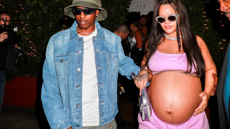 Rihanna a născut al doilea copil, în secret, la începutul acestei luni