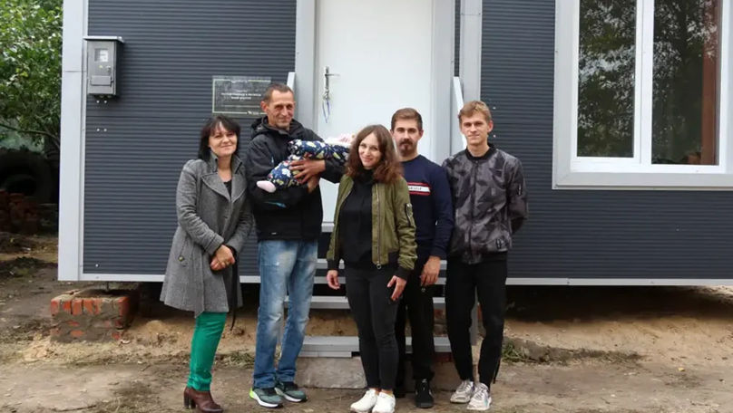 Cum arată noile casele modulare ale ucrainenilor care au rămas fără adăpost