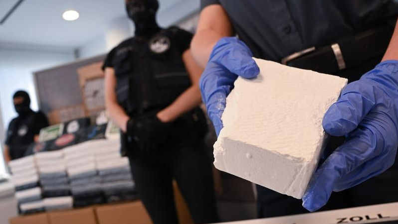 Cocaină ascunsă printre banane, depistată de poliția din Cehia