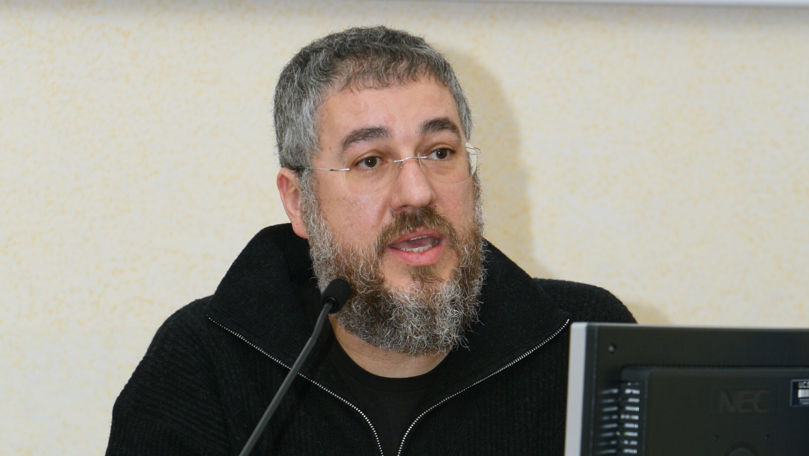 Profesor italian de limba română: Ea e o garanție pentru a intra în UE