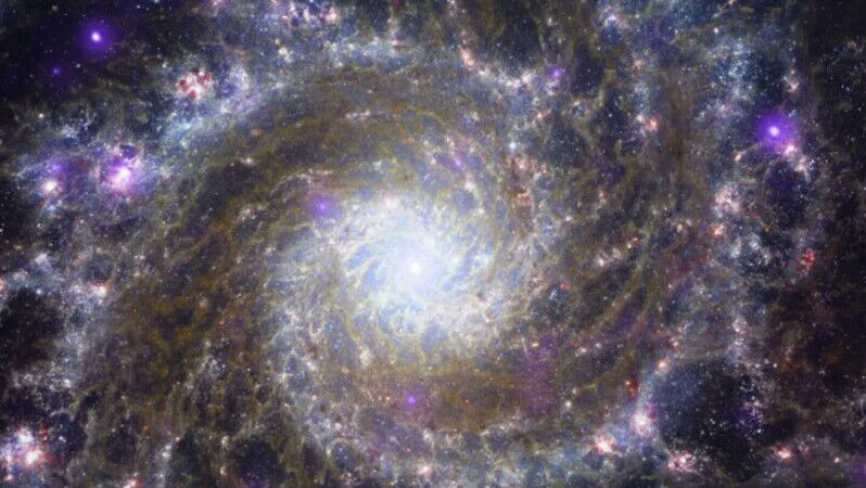 Astronomii au detectat o explozie radio puternică dintr-o altă galaxie