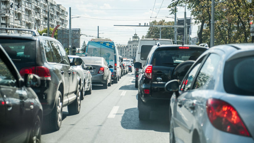 Sondaj: Lipsa parcărilor și ambuteiajele – principalele probleme ale chișinăuienilor
