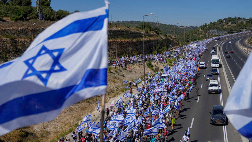 Mai multe companii globale au închis temporar unele operaţiuni în Israel