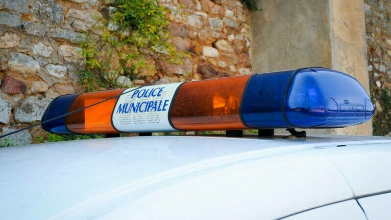 Franța: Atac cu cuțitul la un liceu. O persoană ucisă, două rănite