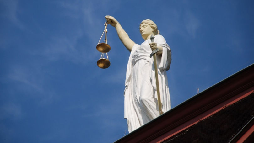 Interdicția de a avea un job pentru procurorii suspendați, neconstituțională. Decizia CC