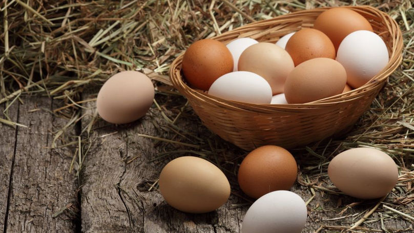 Ouăle s-au scumpit. Cât au ajuns să coste produsele în magazin