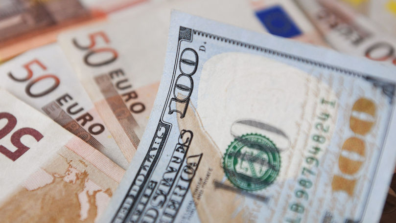 Curs valutar 29 noiembrie 2023: Cât valorează un euro și un dolar