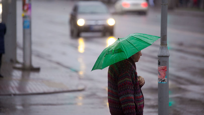 Meteo 12 noiembrie 2023: Ploi și maxime de până la +13°C