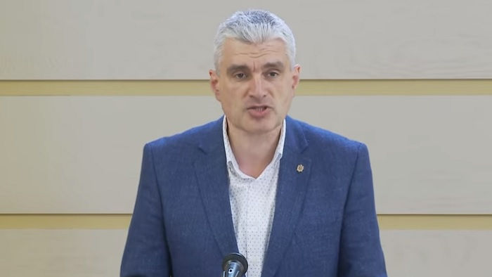 Slusari: Dosarele împotriva fermierilor vor fi clasate după ce vor pleca tractoarele