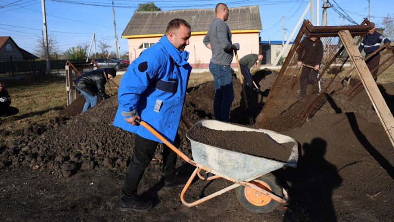Pompierii din toată țara s-au alăturat Campaniei de Înverzire a Plaiului
