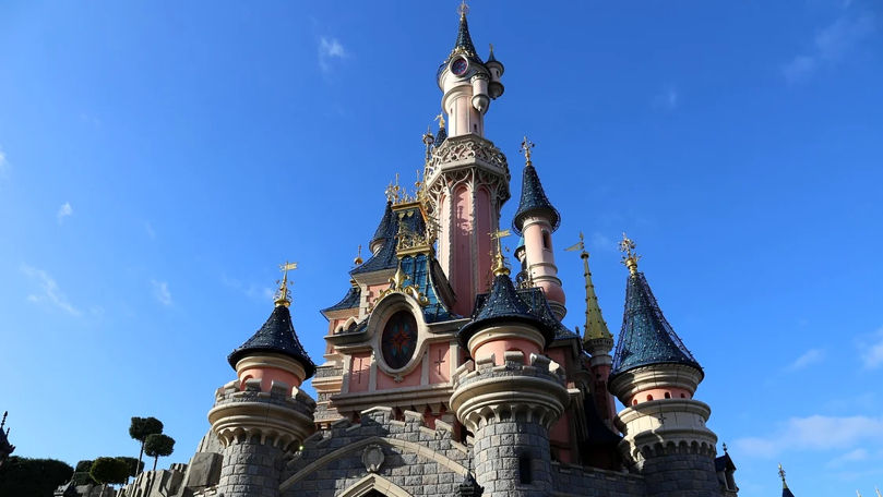 Compania care oferă 8.500 de locuri de muncă în Paris
