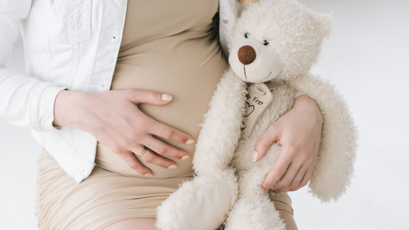 Poveștile unor adolescente din Moldova care au rămas însărcinate la o vârstă fragedă