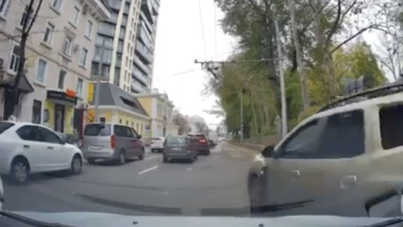 Conflict între doi șoferi în Capitală: De la ce s-a iscat cearta