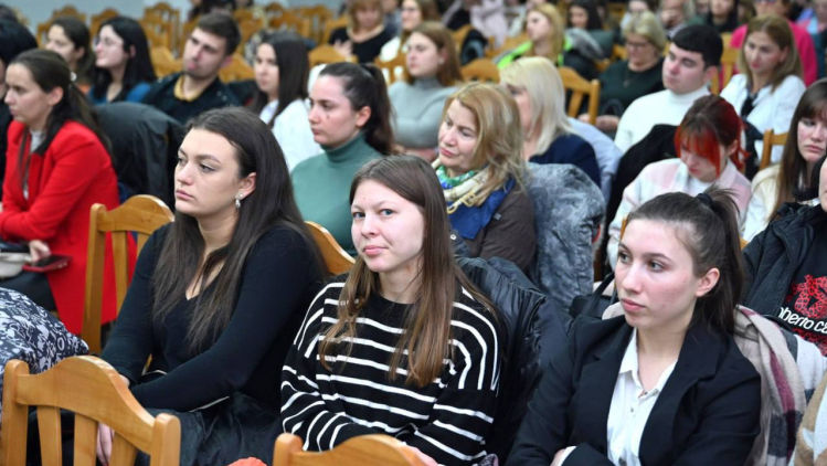 Tinerii specialiști constituie doar 10% din totalul de cadre didactice