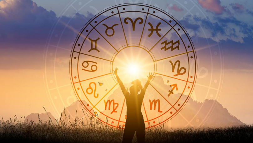 Horoscop 25 decembrie 2023: Decizie radicală în dragoste şi o surpriză în familie