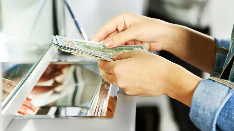 Curs valutar 7 decembrie 2023: Cât valorează un euro și un dolar