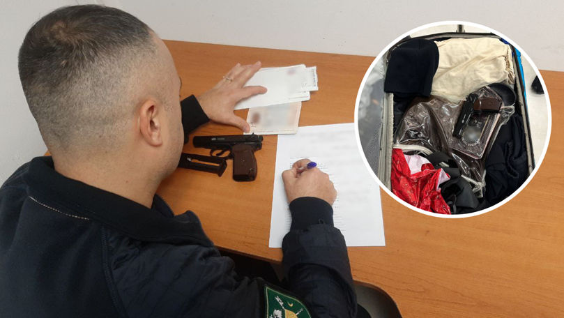 Cartușe, pistol și un document fals, descoperite pe AIC la trei străini