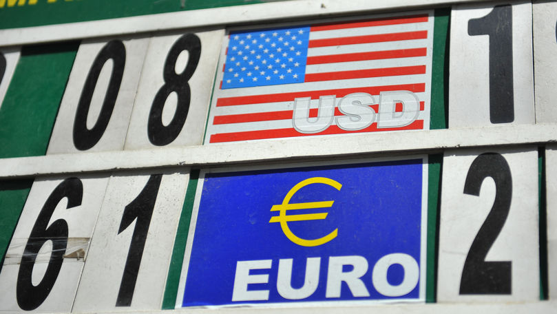 Curs valutar 28 decembrie 2023: Cât valorează un euro și un dolar