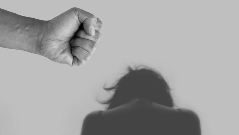 Peste 800 de cazuri de violență în familie, înregistrate în 2023 în țară