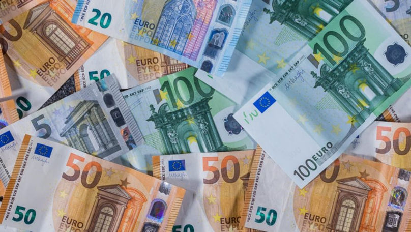 Curs valutar 12 ianuarie 2024: Cât valorează un euro și un dolar