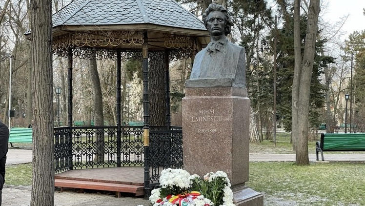 Omagii de Ziua Națională a Culturii și 174 de ani de la nașterea lui Eminescu