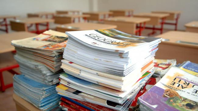 Care este cel mai voluminos manual școlar din Republica Moldova