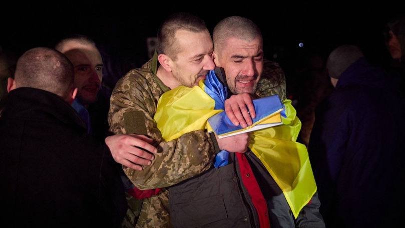 Schimb de prizonieri între Rusia și Ucraina: Soldații au revenit acasă