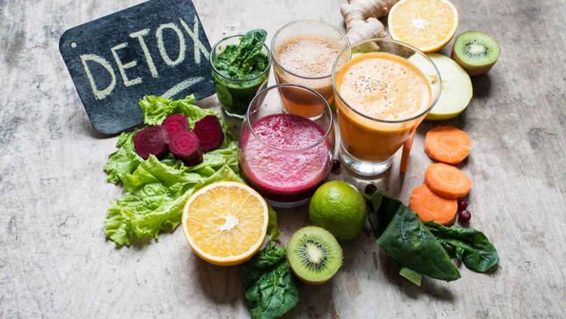 Ce cură de detoxifiere recomandă nutriționiștii după sărbătorile de iarnă