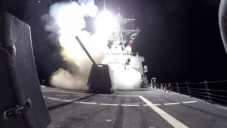 SUA şi Marea Britanie au lansat noi lovituri asupra unor ţinte houthi
