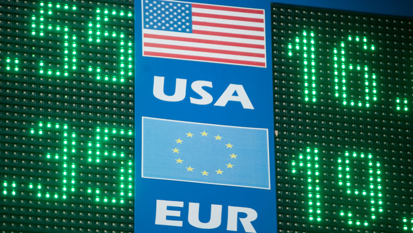 Curs valutar 14 februarie 2024: Cât valorează un euro și un dolar