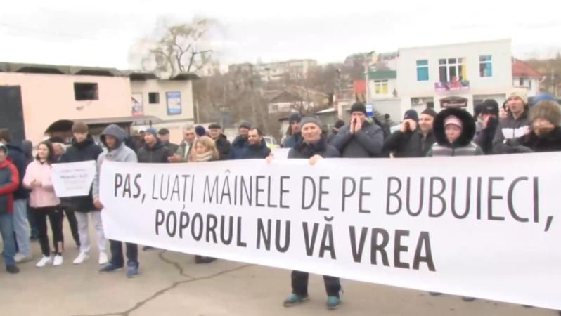 Protest la Bubuieci: Locuitorii, nemulțumiți de anularea alegerilor