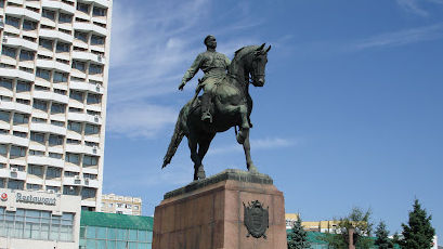 Dragoș Galbur: Propaganda rusă continuă prin monumentele sovietice