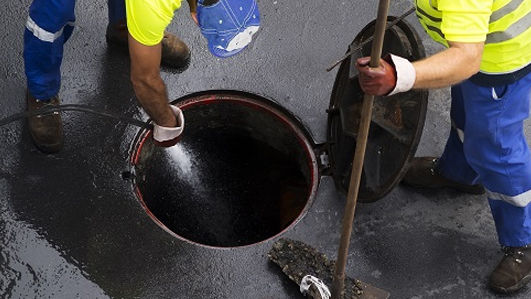 O mare parte din rețeaua de aprovizionare cu apă și canalizare, renovată