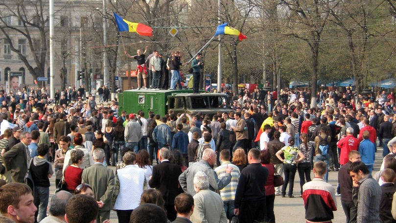 15 ani de la protestele violente din 7 aprilie: Cronologia evenimentelor