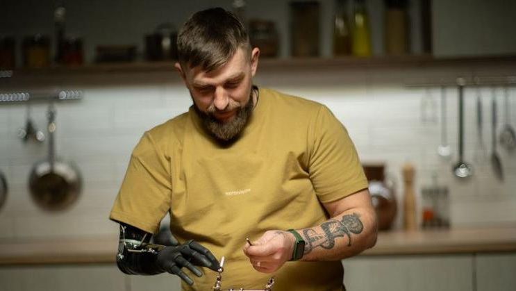 Povestea unui apărător ucrainean rănit pe frontul din Doneţk
