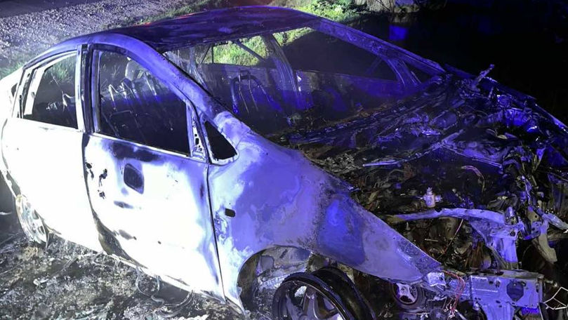 Accident nocturn la Anenii Noi: Un automobil a ars complet