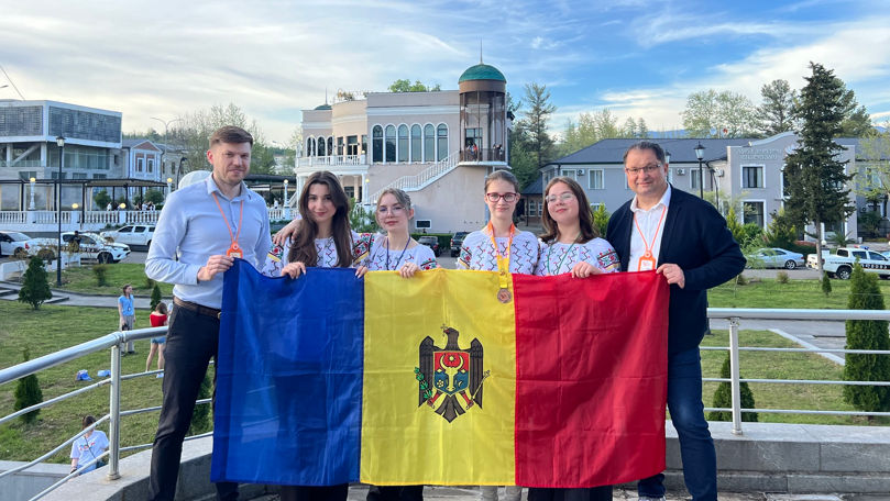 O medalie de bronz și o mențiune pentru Moldova la Olimpiada Europeană de Matematică