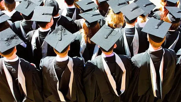 Bălți: Liceenii, îndemnați să studieze la o universitate din România