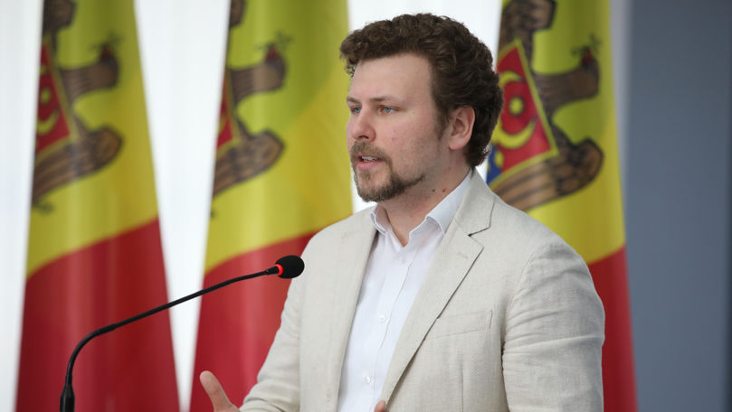 Ministrul Educației anunță că numărul școlilor-model va fi extins