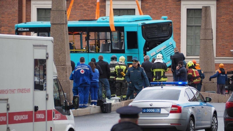 Autobuzul prăbușit în Rusia: Șoferul ar fi fost obligat să iasă la muncă