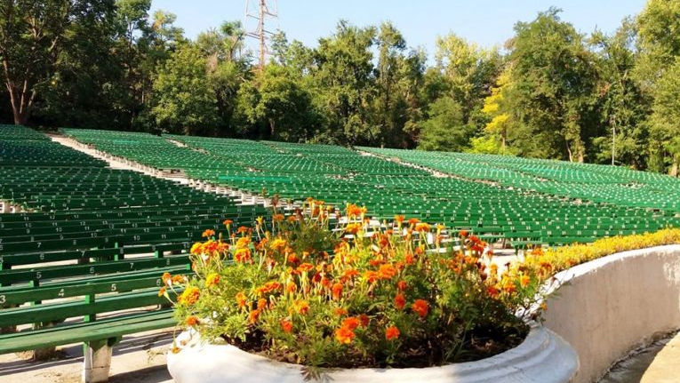 Cetățenii, invitați la deschiderea sezonului de vară la Teatrul Verde