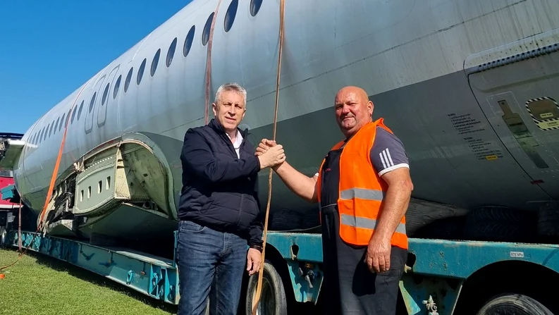 Un avion de pasageri va fi modificat într-un restaurant unic în România