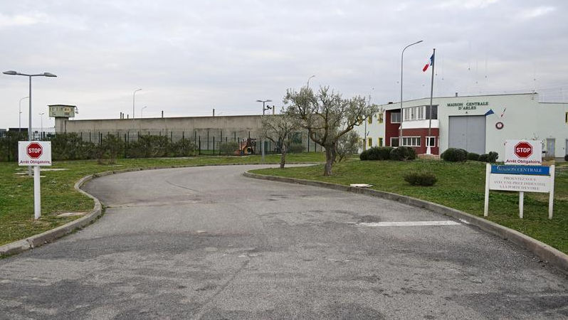Un deținut din Franța a evadat după ce a votat la europarlamentare