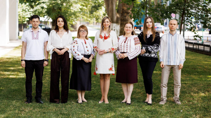 Ziua Internațională a Iei: Angajații MAE, în cămăși cu altiță