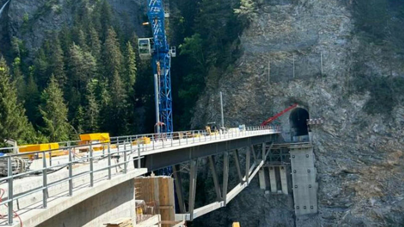 Elveția: Un pod vechi de 110 ani a fost demolat din greșeală