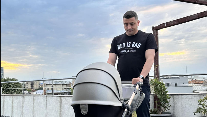 George Simion invită românii să participe la botezul fiului său