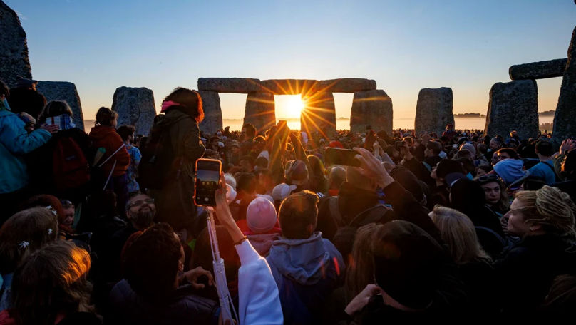 Imagini spectaculoase de la solstițiul de vară de la Stonehenge