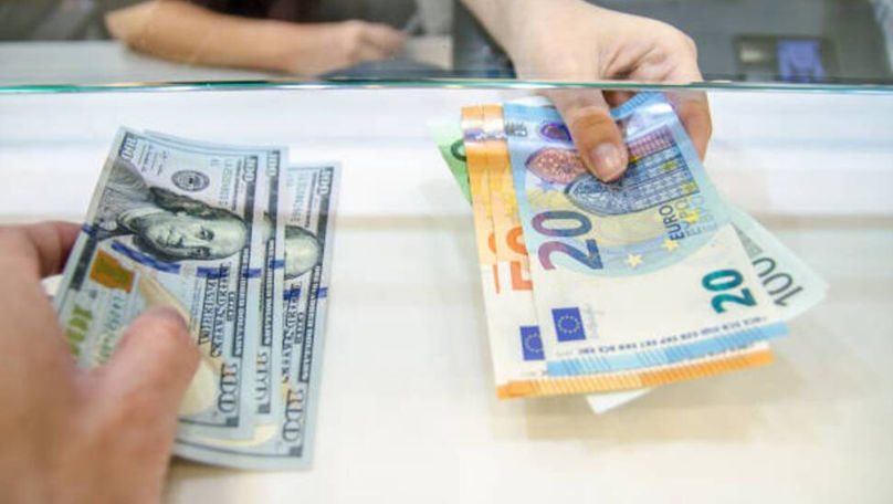 Curs valutar 24 iulie 2024: Cât valorează un euro și un dolar