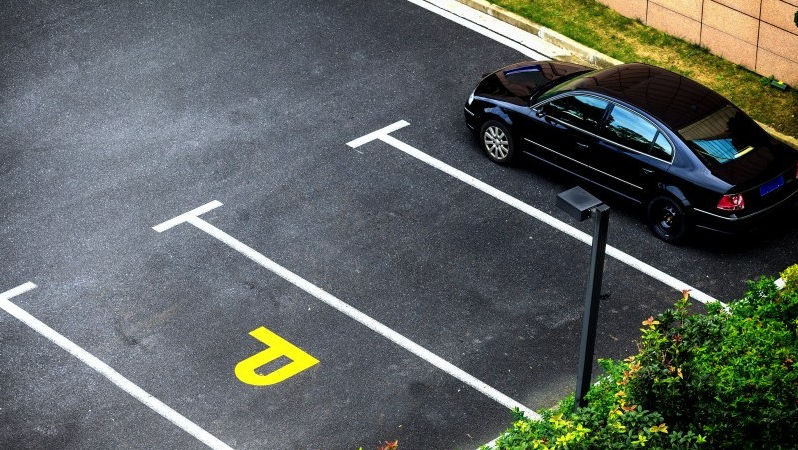În Capitală ar putea apărea abonamente pentru parcare: Cât va costa