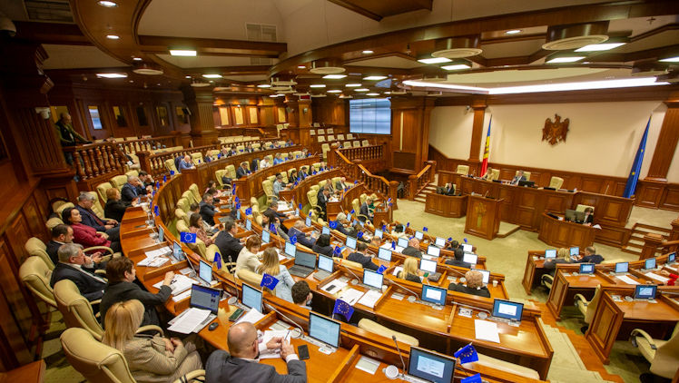 Parlamentul se întrunește miercuri în ultima ședință din această sesiune